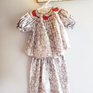 Mom & Me robin smock set. Sz 12 months